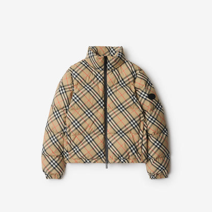 8UR83RRY Puffer